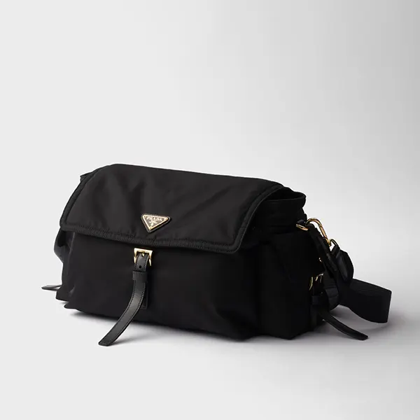 プラダ エクスプローラ ラージ Re-Nylon ショルダーバッグ 1BD391