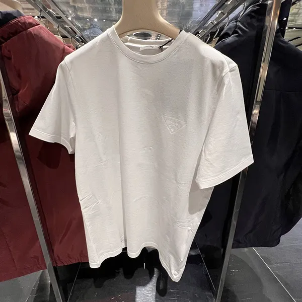 プラダ UJN880トライアングルロゴTシャツ 各色