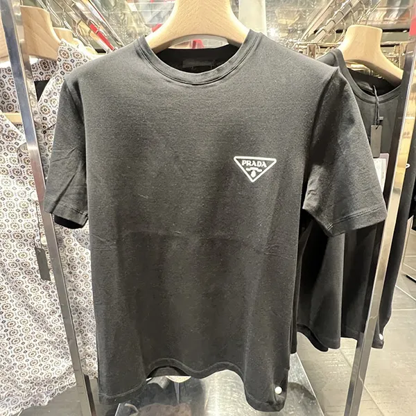 プラダ UJN880トライアングルロゴTシャツ 各色