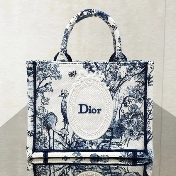 大人気定番☆[N級品]ディオール Book Tote バッグ コピー ミニ ブックトート S5584PEQM_M928