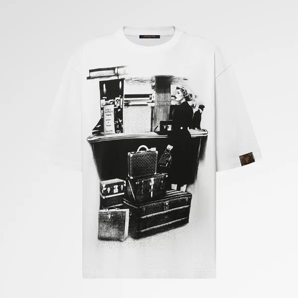 【トランクのプリントに注目◎】ルイヴィトン プリントTシャツ 偽物 1AJHG