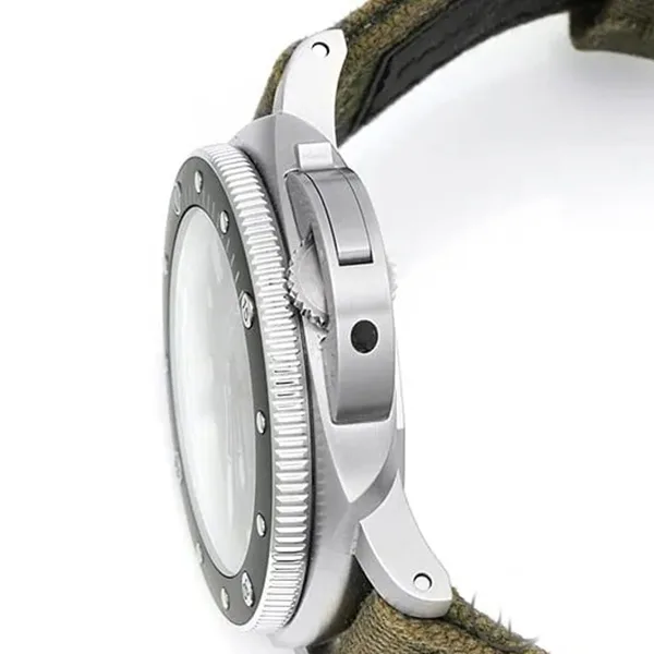 パネライ サブマーシブル N級品 マリーナ ミリターレ PAM01697