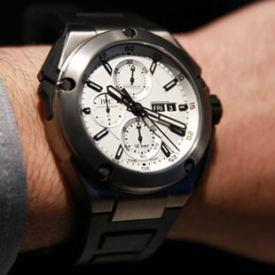 iwc IW386501インヂュニア ダブルクロノグラフ チタン/ブラックラバー シルバー